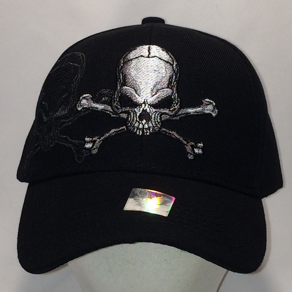 Skull and Crossbones Dad Hat Black T118 ZJN8013